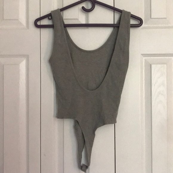 Backless Ribbes Tank Top Bodysuit - Picture 4 of 4